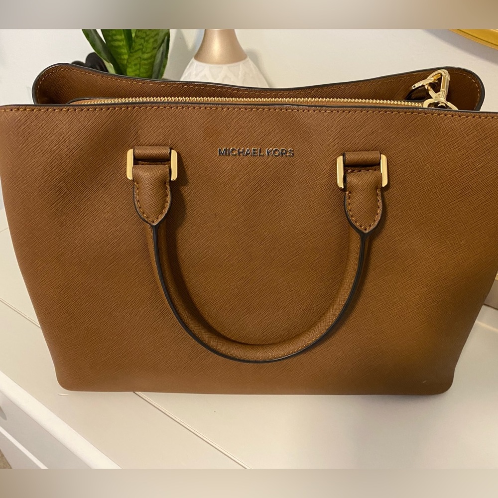 Michael Kors purse